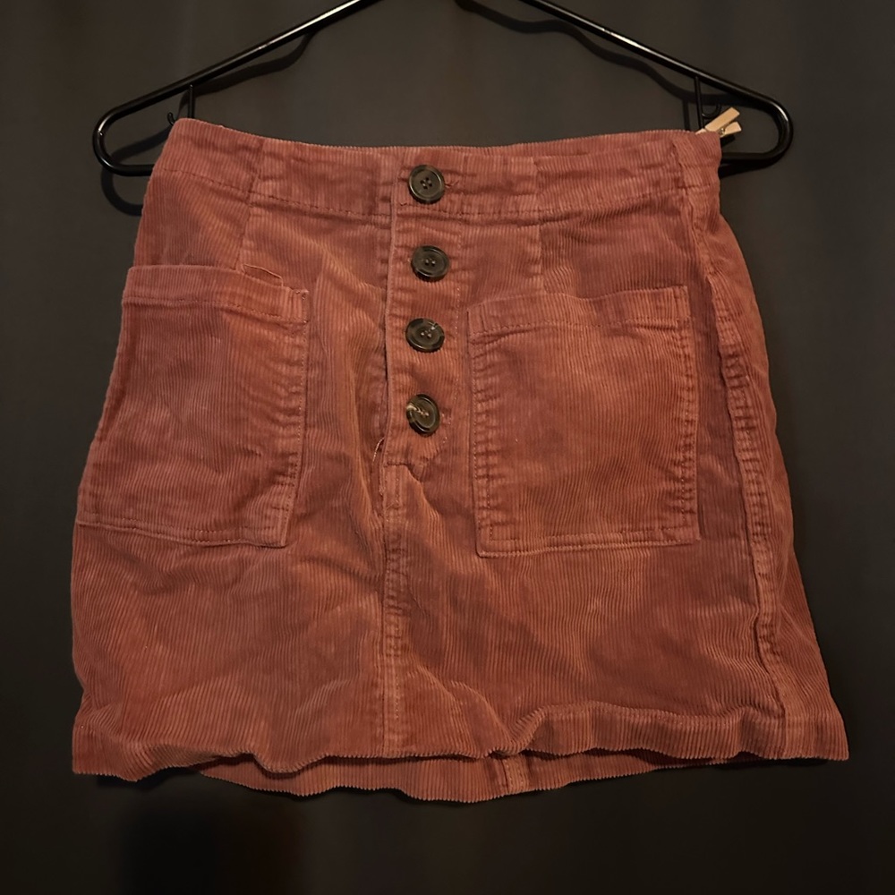 Light pink Love Tree fitted button up skirt, size small